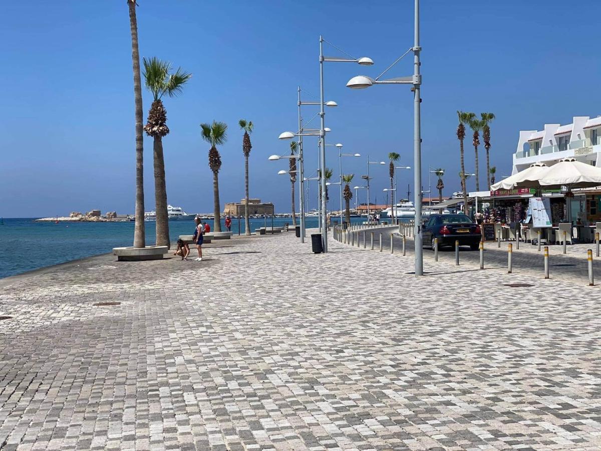Beachside Apartment In Kato Paphos Lighthouse 81 Экстерьер фото